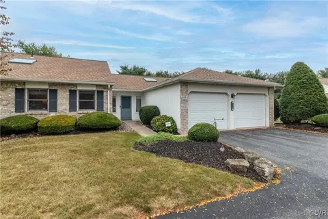 5731 Whitemarsh Dr, Macungie, PA 18062