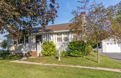 574 Bangor Rd, Easton, PA 18040