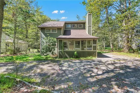2160 Titania Rd, Coolbaugh Twp, PA 18466