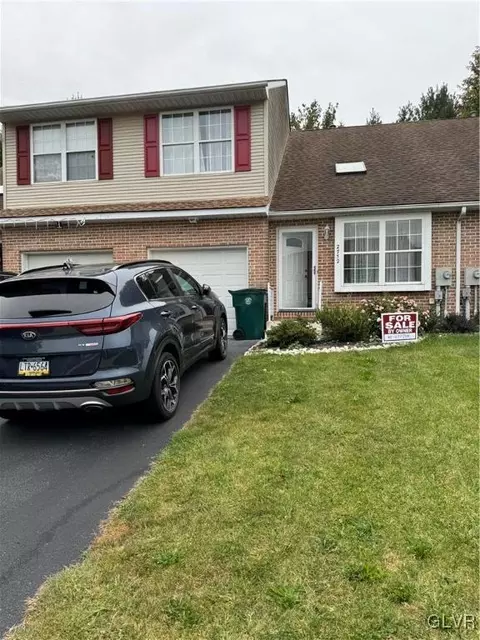 2752 Victoria Ln, Palmer Township, PA 18045