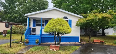8709 Breinig Run Cir, Macungie Twp, PA 18031