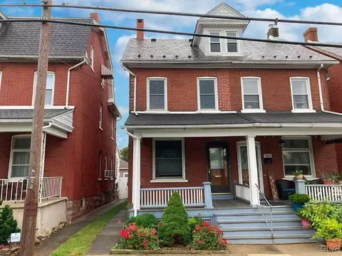 424 E Locust, Bethlehem, PA 18018 photo 2