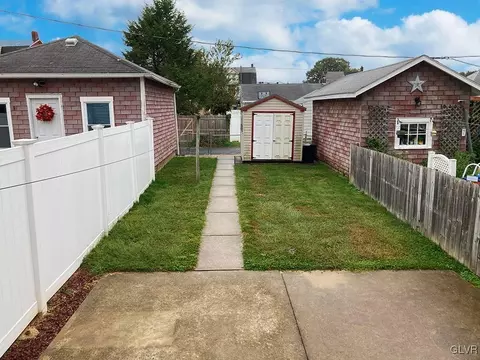 424 E Locust, Bethlehem, PA 18018 photo 4