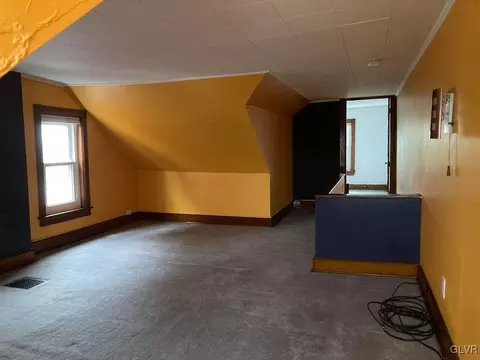 424 E Locust, Bethlehem, PA 18018 photo 23