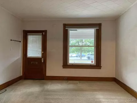 424 E Locust, Bethlehem, PA 18018 photo 5