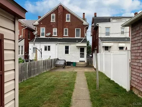 424 E Locust, Bethlehem, PA 18018 photo 3