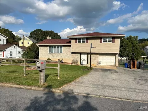 1713 Maumee St, Allentown, PA 18103