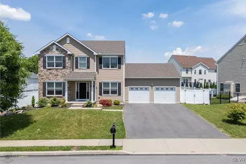 2728 Monacacy Rd, Nazareth, PA 18064