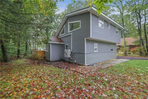 119 Dorchester Dr, Coolbaugh Twp, PA 18466