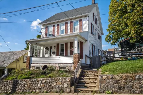 547 Columbia Ave, Bangor, PA 18013
