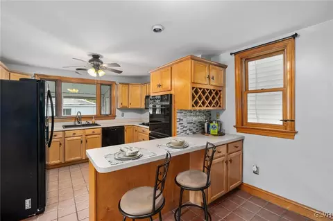 438 E Locust St, Bethlehem, PA 18018 photo 15