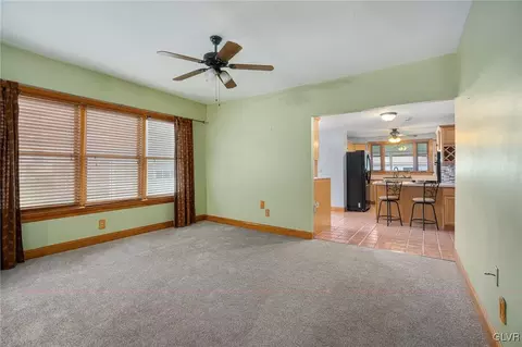 438 E Locust St, Bethlehem, PA 18018 photo 11