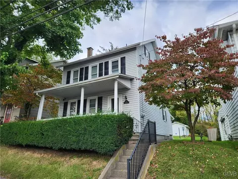 329 W Main St, Bath, PA 18014