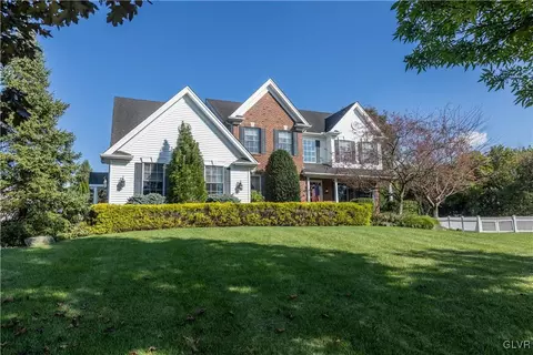 22 Creek Ct, Forks Twp, PA 18040