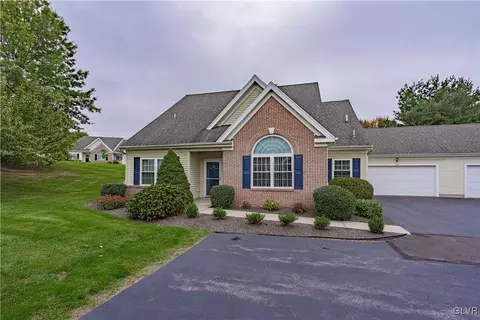 4845 Derby Ln, Macungie, PA 18062