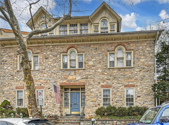 64 W Market St, Bethlehem, PA 18018