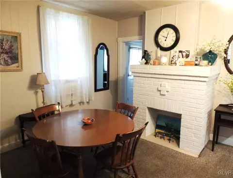 324 Spring St, Bethlehem, PA 18018 photo 4