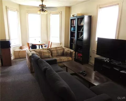 324 Spring St, Bethlehem, PA 18018 photo 7