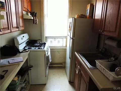 324 Spring St, Bethlehem, PA 18018 photo 9