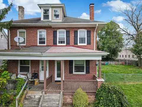 657 Old Reading Pike, Stowe, PA 19464