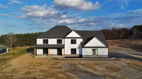 4109 New Smithsville Rd, Kempton, PA 19529