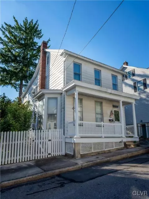 110 Gay St, Tamaqua, PA 18252