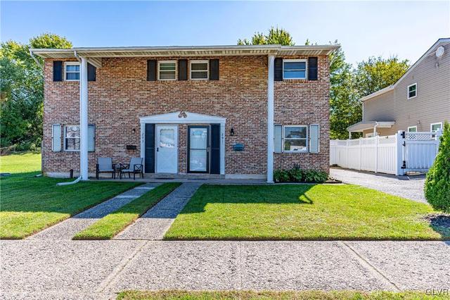 291 Poplar St, Catasauqua, PA 18032