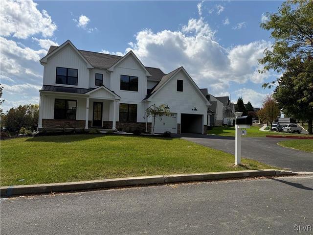 84 Witman Dr, Breinigsville, PA 18031