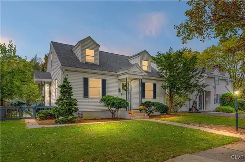 2239 Worthington Ave, Bethlehem, PA 18017