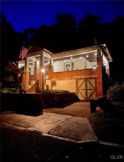 803 W Babbitt Ave, Pen Argyl, PA 18072