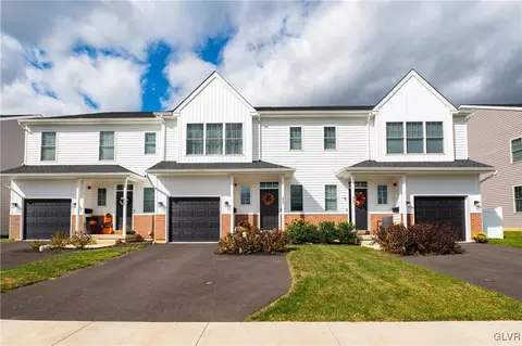 553 Long St, Emmaus, PA 18049