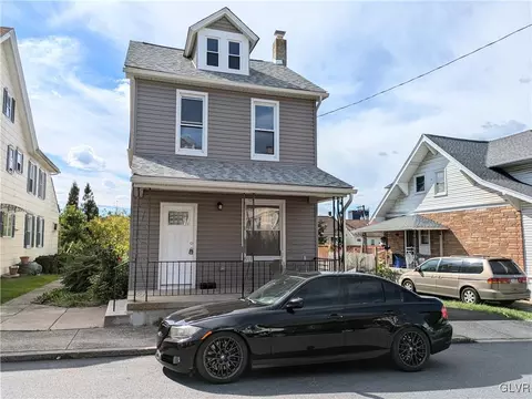 1140 2nd St, Catasauqua, PA 18032