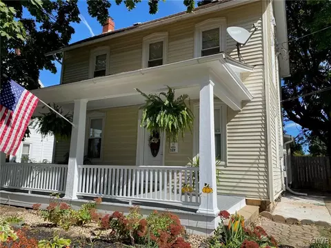 327 N 5th St, Coopersburg, PA 18036