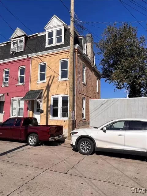 211 W Court St, Allentown, PA 18101