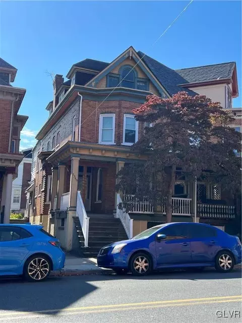 1348 W Walnut St, Allentown, PA 18102