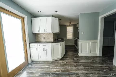 64 E Garrison St, Bethlehem, PA 18018 photo 8