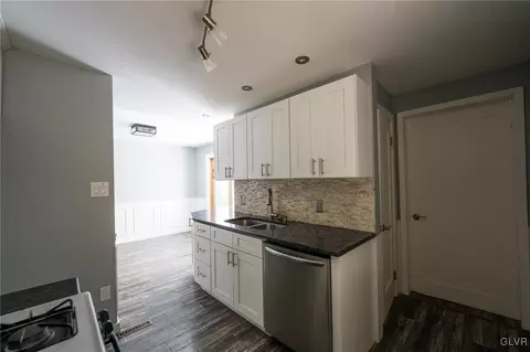 64 E Garrison St, Bethlehem, PA 18018 photo 9