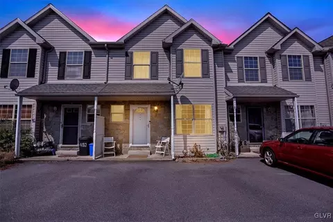 450 Hoch Rd, Blandon, PA 19510