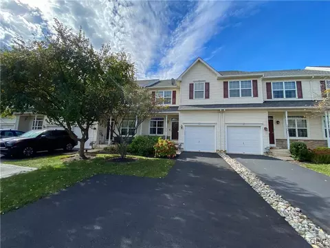 1040 King Way, Breinigsville, PA 18031