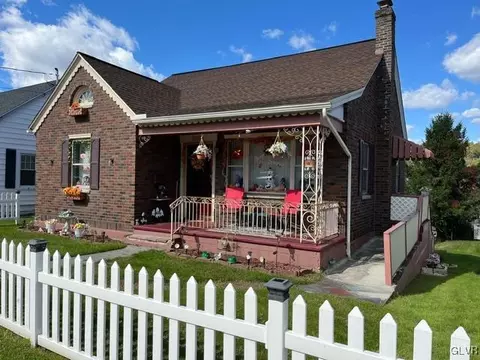 15 W Abbott St, Lansford, PA 18232
