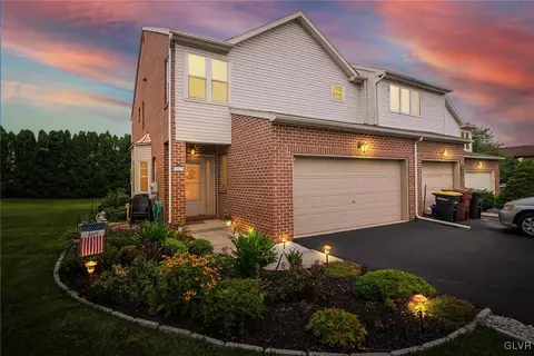 1613 Harding Cir, Fullerton, PA 18052