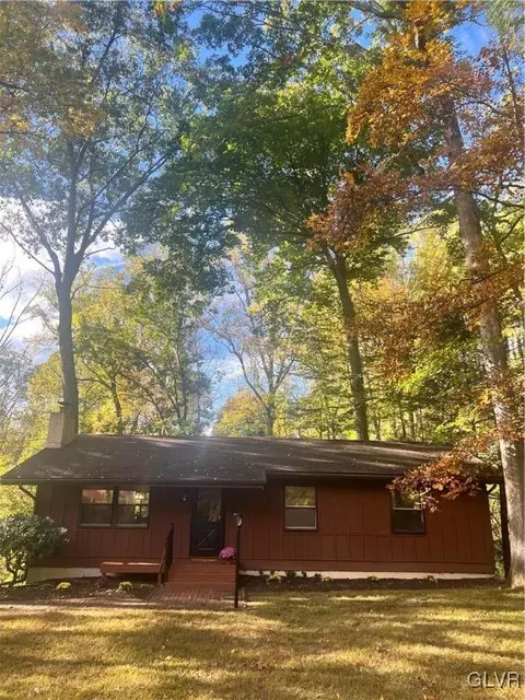 3075 Funks Mill Rd, Riegelsville, PA 18077