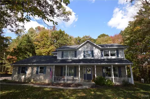 1915 Summer Mountain Rd, Palmerton, PA 18071