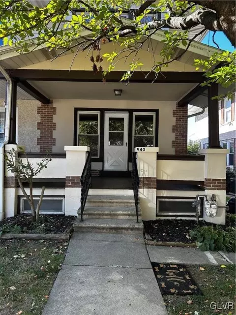 940 S Poplar, Allentown, PA 18103
