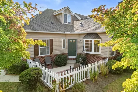 2202 Century Ln, Chadds Ford, PA 19317