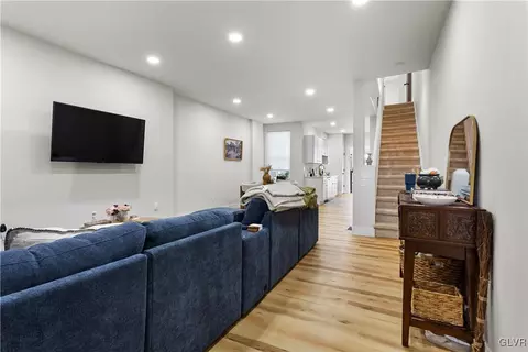 635 3rd Ave, Bethlehem, PA 18018 photo 4