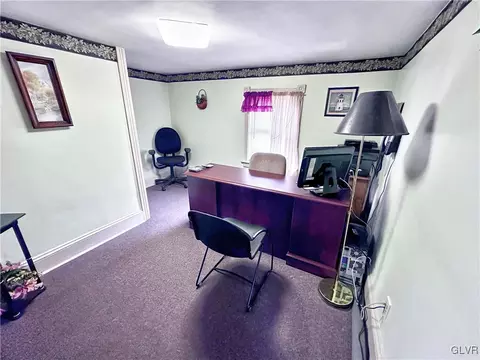 427 E Main St, Bath, PA 18014 photo 20
