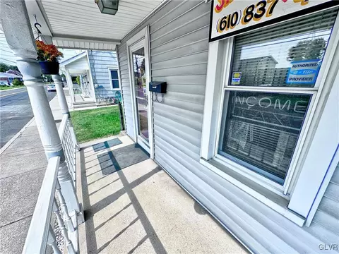 427 E Main St, Bath, PA 18014 photo 24