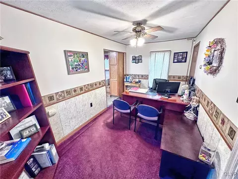 427 E Main St, Bath, PA 18014 photo 12