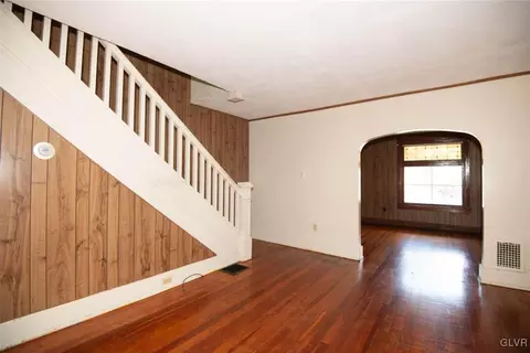 436 E Locust St, Bethlehem, PA 18018 photo 11